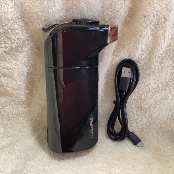 NEW Luminess Breeze Airbrush System - Picture 3 of 5